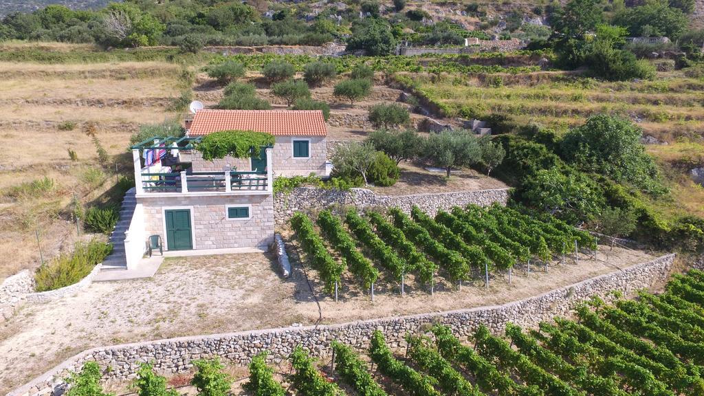 Holiday Home Vineyard House Bol Esterno foto